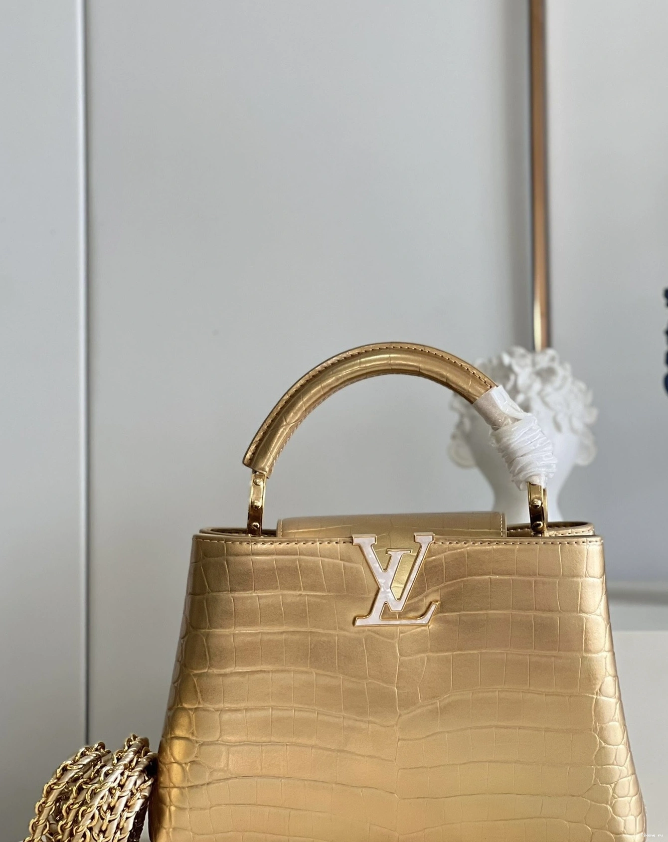 Affordable VUITTON BB CAPUCINES LOUIS 0719